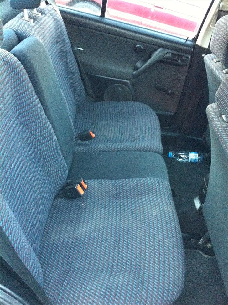 VW Vento 1.9 CL  *SOLGT* billede 7