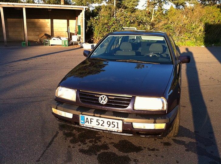 VW Vento 1.9 CL  *SOLGT* billede 8