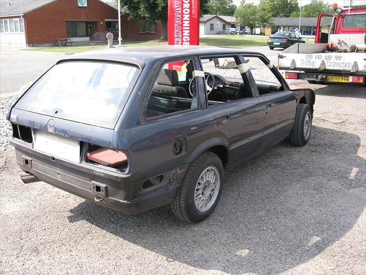 BMW 325IA billede 11