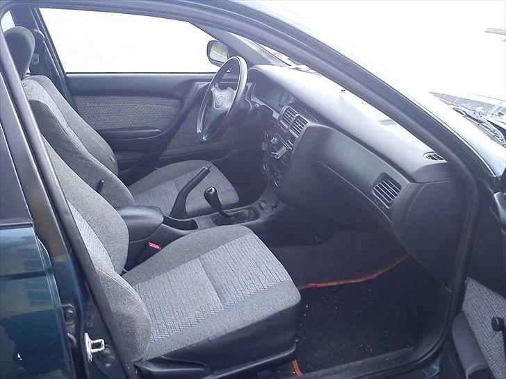 Toyota Carina E, SLI 1,6  billede 8