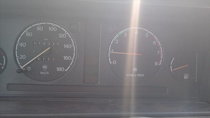 Skoda favorit 135 1,3 karbu. billede 19