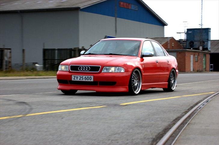 Audi A4 1.8 TURBO billede 13