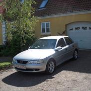 Opel Vectra 1.6 Solgt