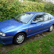 Nissan primera SRI