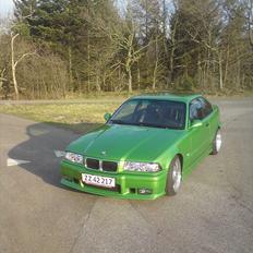 BMW 325i e36 coupe