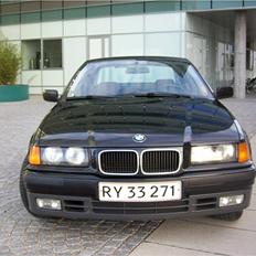BMW 318i E36