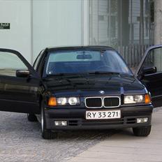 BMW 318i E36