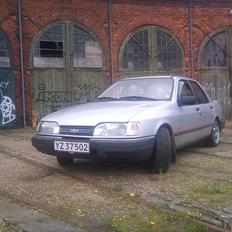Ford Sierra 2.0CL *Byttet til bmw*