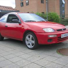 Mazda 323c