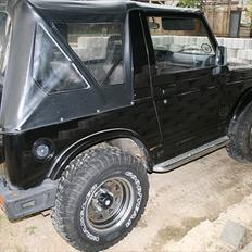 Suzuki SJ 413 Samurai