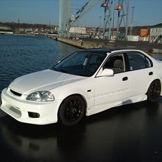 Honda CIVIC V-TEC ((solgt))
