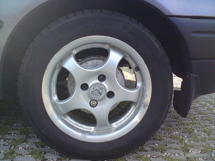 Toyota Corolla Linea Natura E11 billede 7