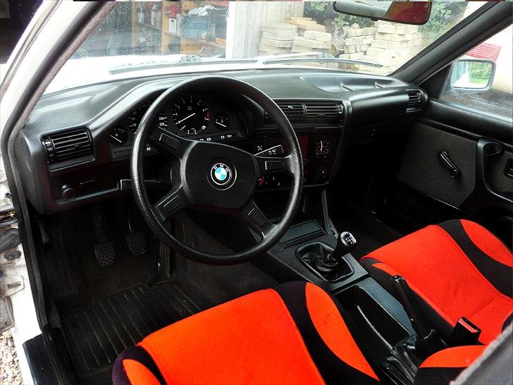 BMW 325i byttet billede 9