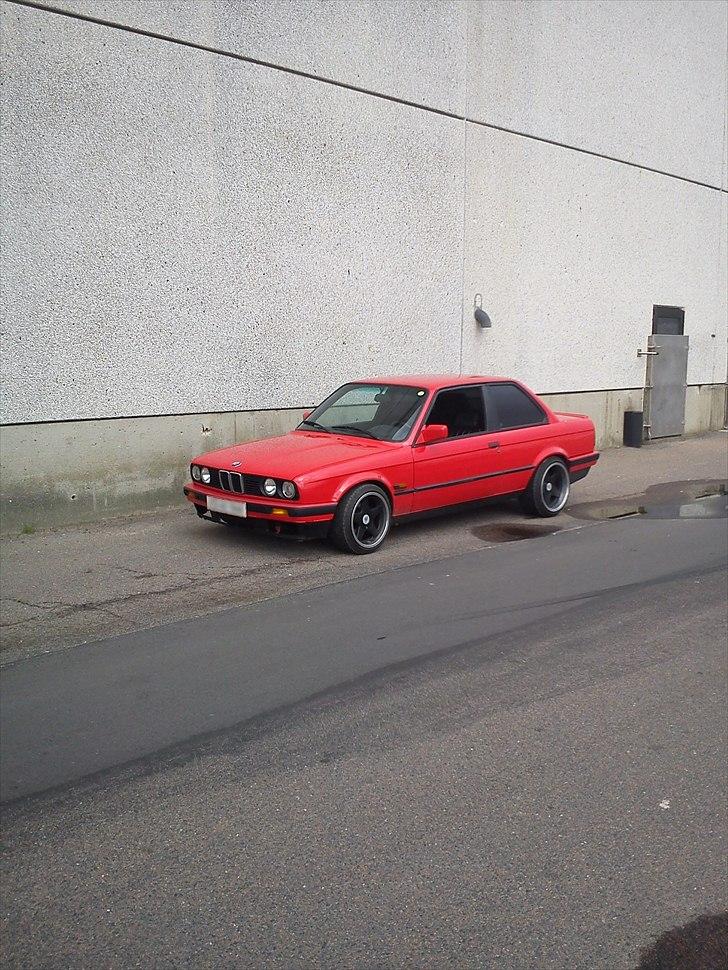 BMW 318is - med 9x16 og 10x17, de klær den godt :P billede 15