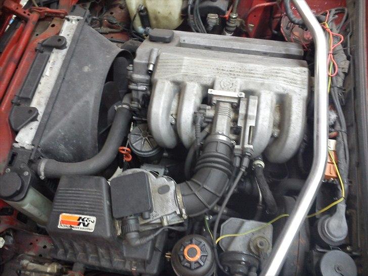 BMW 318is billede 18