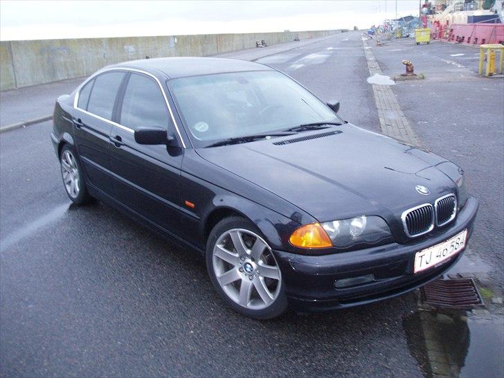 BMW E46 320i billede 1