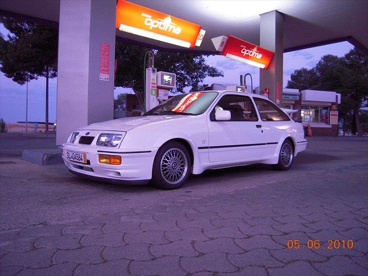 Ford Sierra RS Cosworth - På en tankstation i Spanien på vej hjem til DK. billede 12