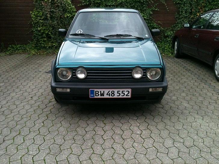 VW Golf 1,8 *Solgt* billede 2
