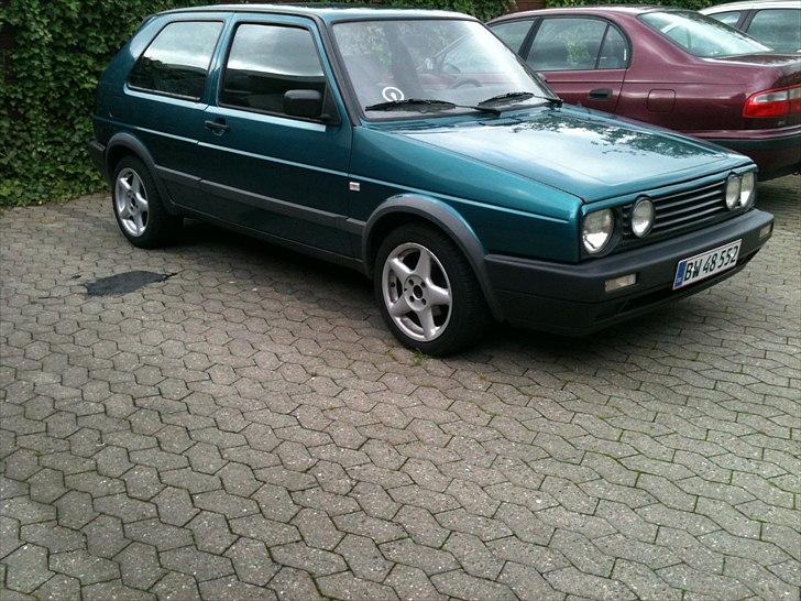 VW Golf 1,8 *Solgt* billede 3