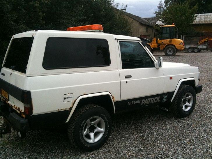 Nissan Patrol 2.8 Solgt billede 3