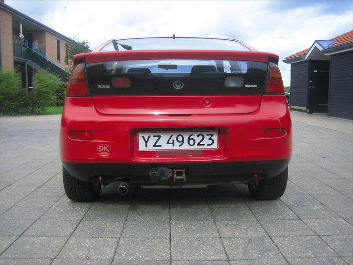 Mazda 323c billede 6