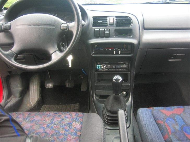 Mazda 323c billede 9