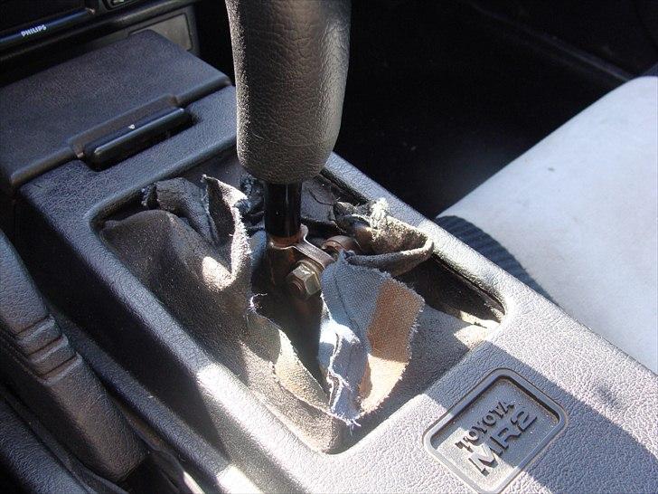 Toyota MR2, svinekam - kommer ny manchet i rød billede 5