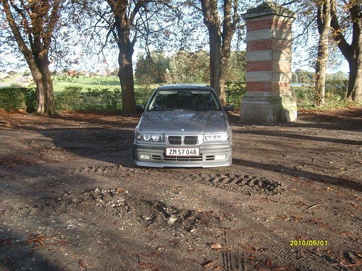 BMW E36 320i (solgt) billede 2