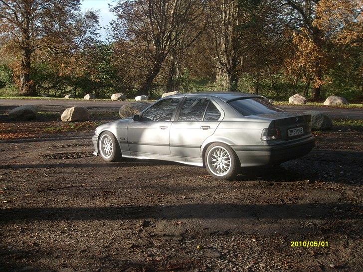 BMW E36 320i (solgt) billede 10
