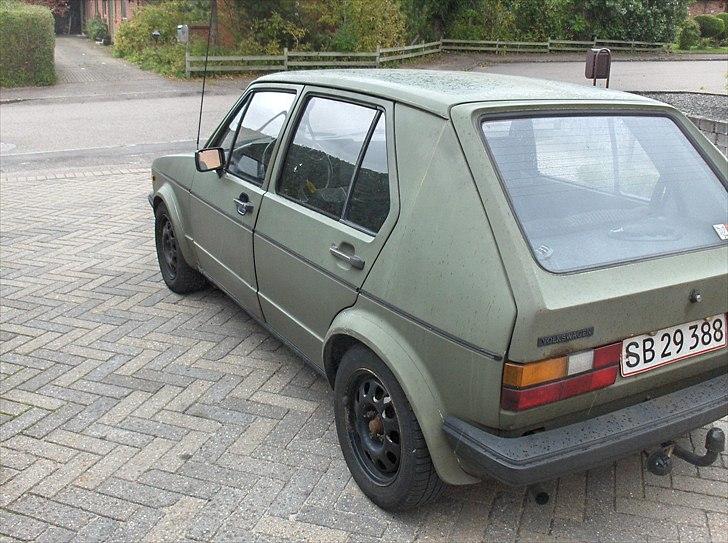 VW golf 1 gtd - nu van... - ja, bilen bærer præg af mange km på landevejene, har hørt den skulle have kørt 500000 billede 5
