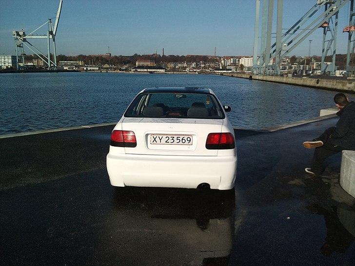 Honda CIVIC V-TEC ((solgt)) billede 5