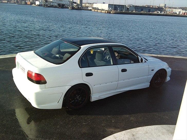 Honda CIVIC V-TEC ((solgt)) billede 6