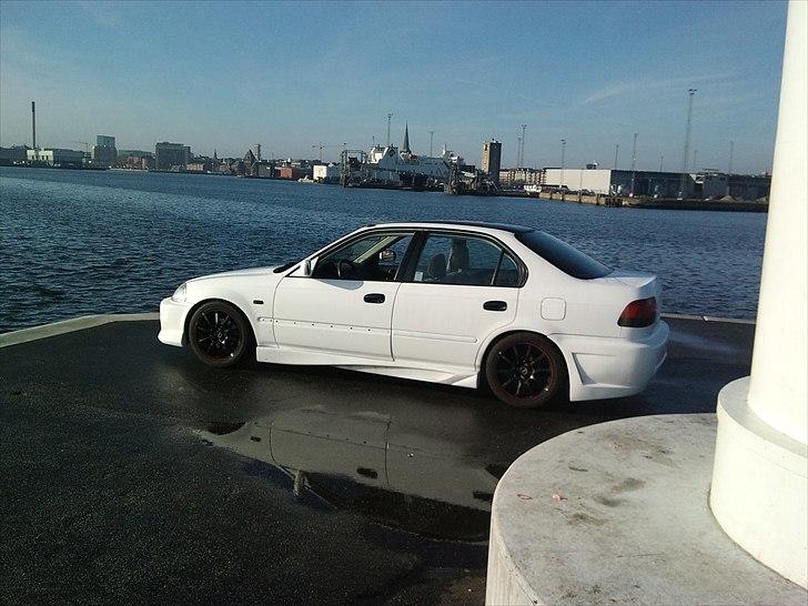 Honda CIVIC V-TEC ((solgt)) billede 8