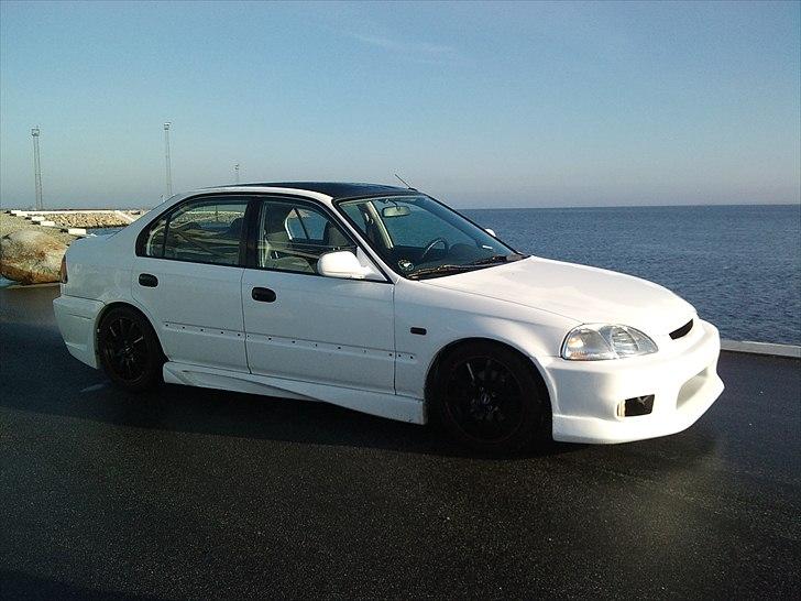 Honda CIVIC V-TEC ((solgt)) billede 9