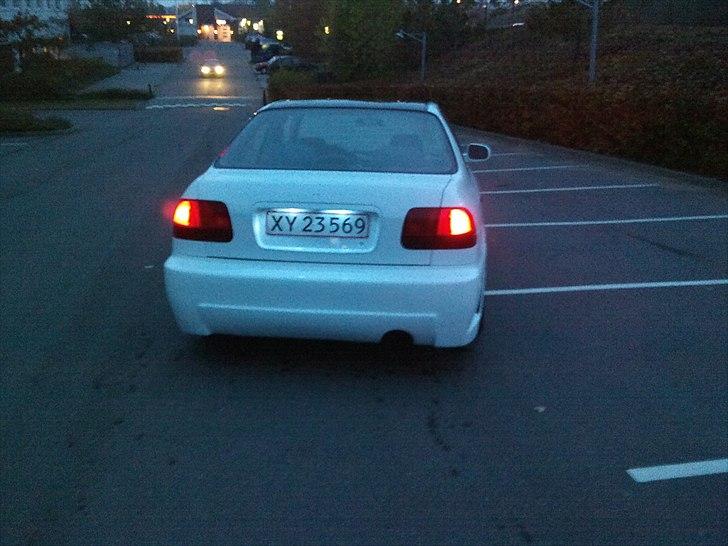 Honda CIVIC V-TEC ((solgt)) billede 10