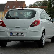 Opel Corsa D 111 Edition