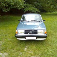 Volvo 244