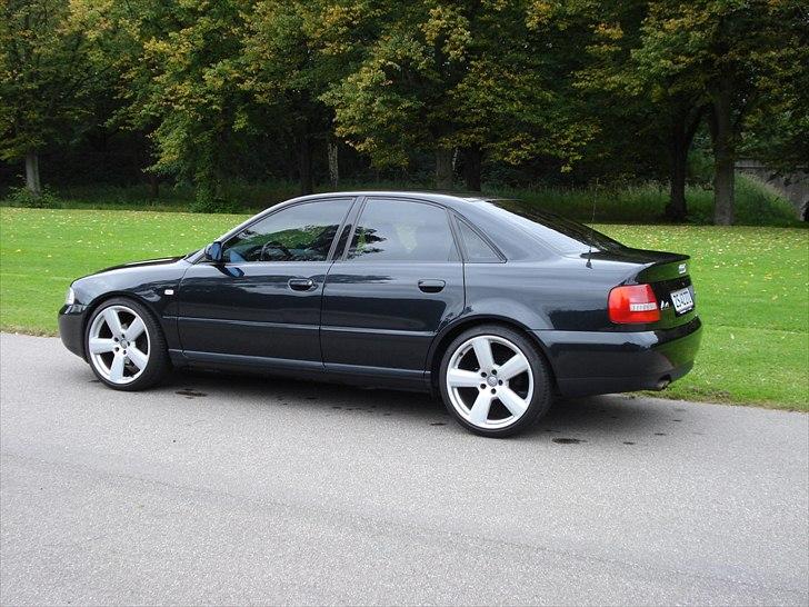 Audi A4 1.8T S-line *solgt* billede 2