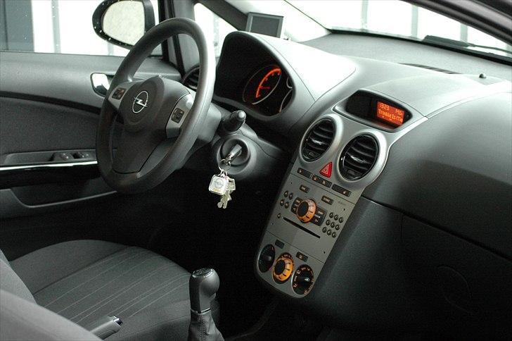 Opel Corsa D 111 Edition billede 12