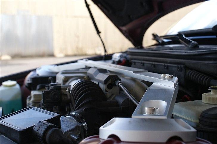 BMW Compact (Under ombygning) - SPR tårnstiver i motorrum billede 13