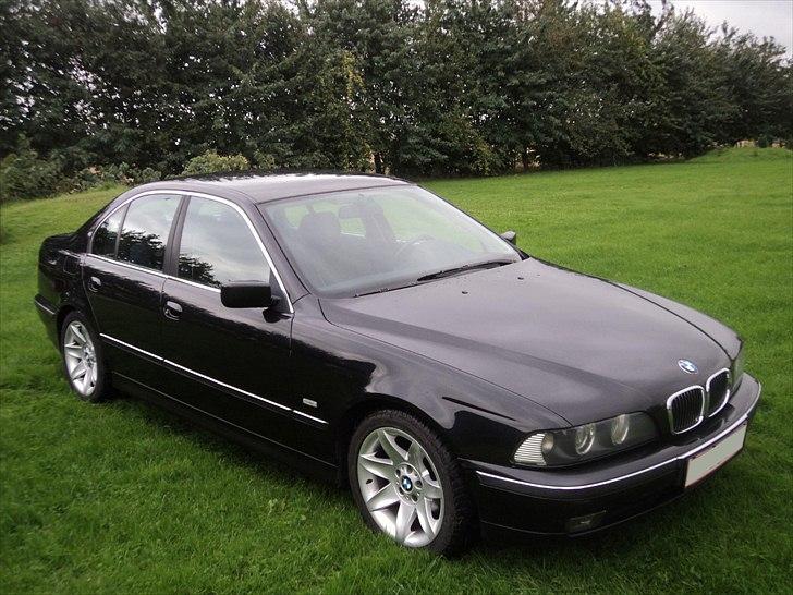 BMW E39 525i billede 1
