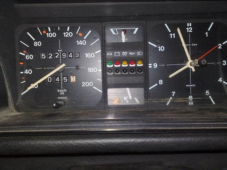 VW Golf I 1,6 D 5d. billede 6