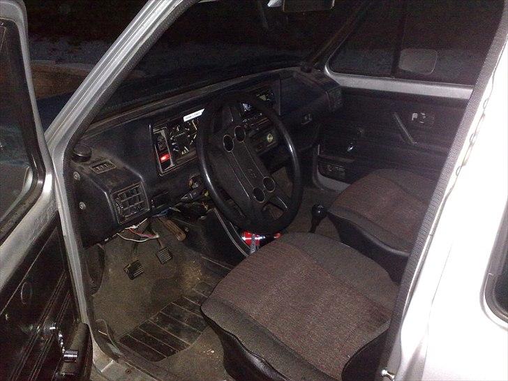 VW Golf I 1,6 D 5d. billede 7