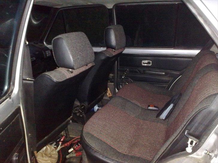 VW Golf I 1,6 D 5d. billede 8