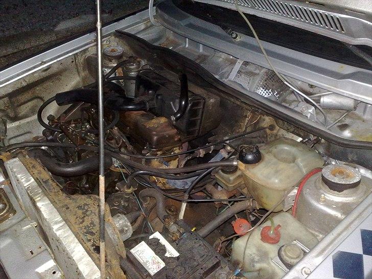 VW Golf I 1,6 D 5d. billede 17