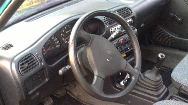 Nissan sunny -solgt- billede 8