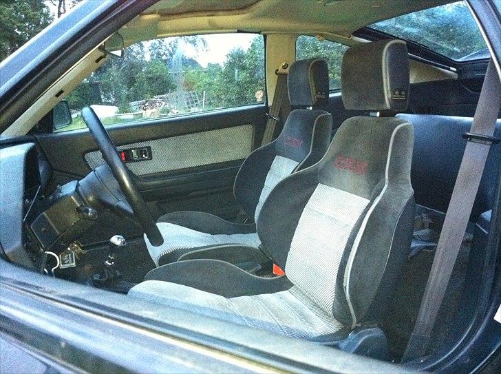 Honda CRX AS5 - Her sidder man trangt, men godt! billede 8