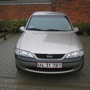 Opel Vectra B (SOLGT)