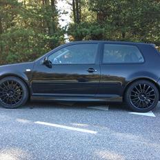 VW Golf R32 (Solgt)