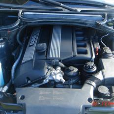 BMW E46 328Ci - Black Hawk 